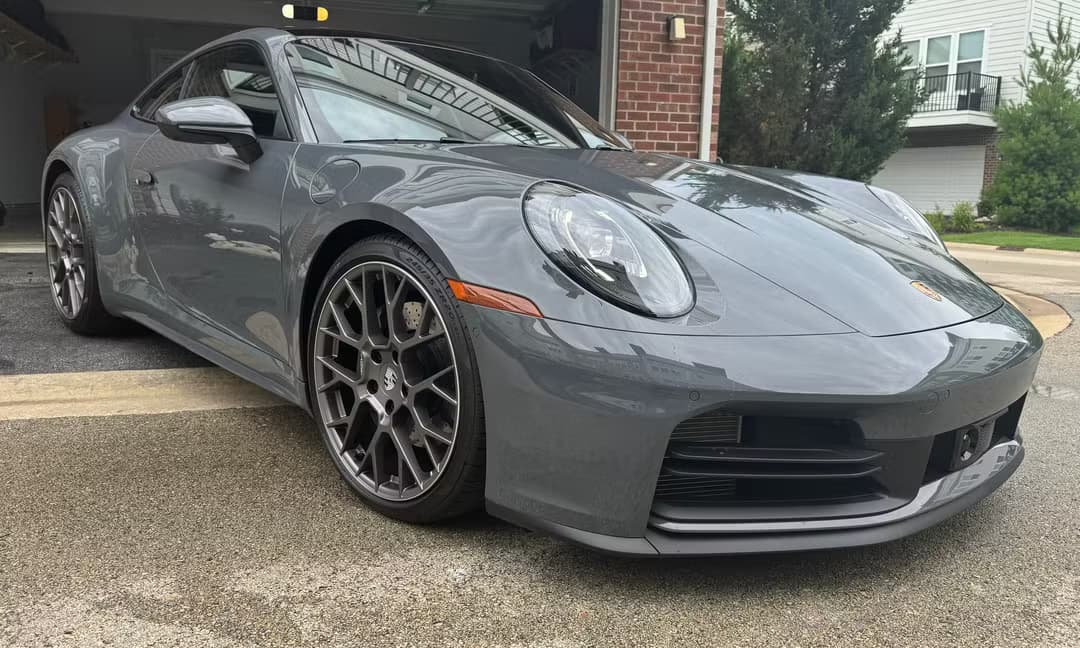 2025 Porsche 911 Carrera - Photo 1