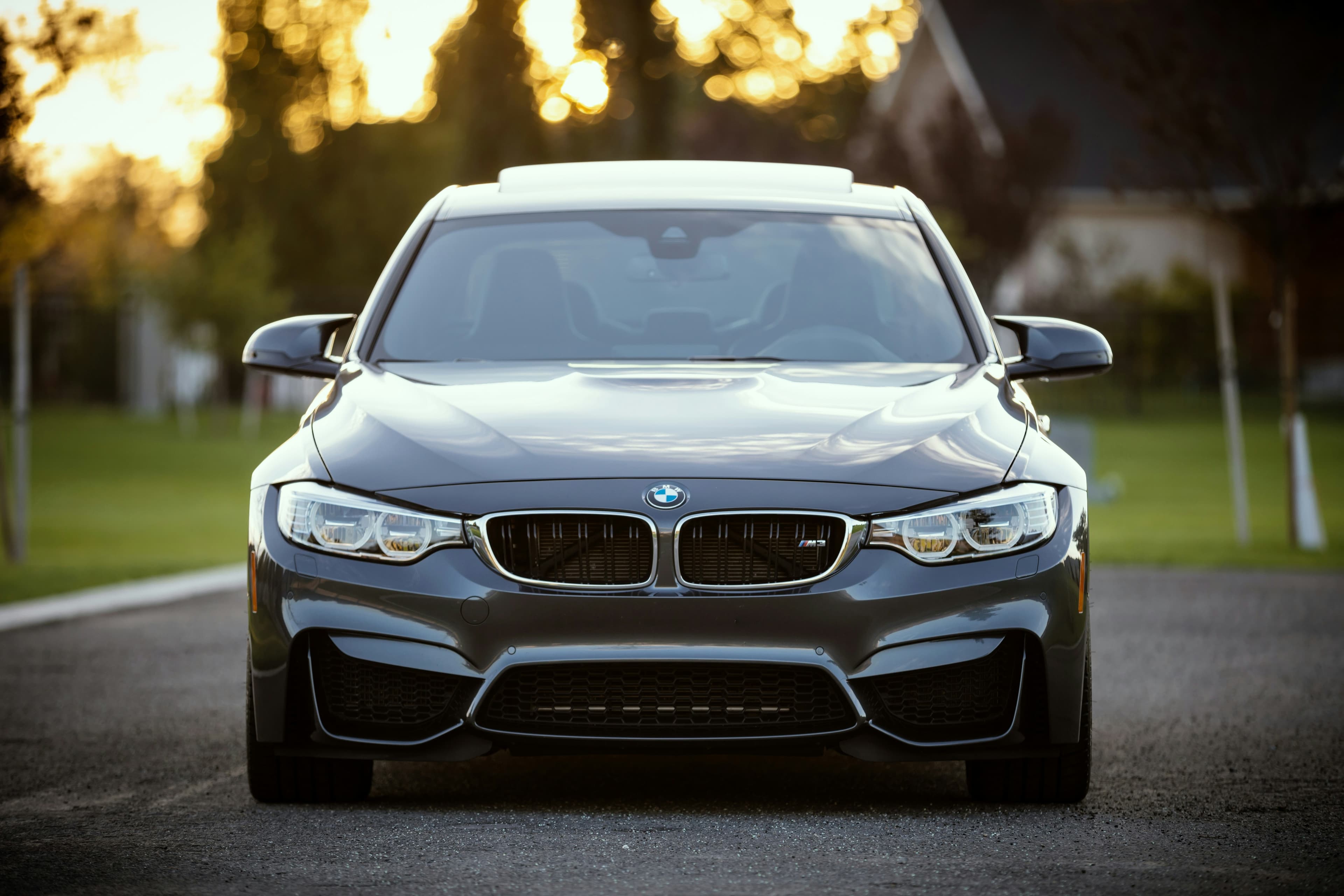 Luxury vehicle 3